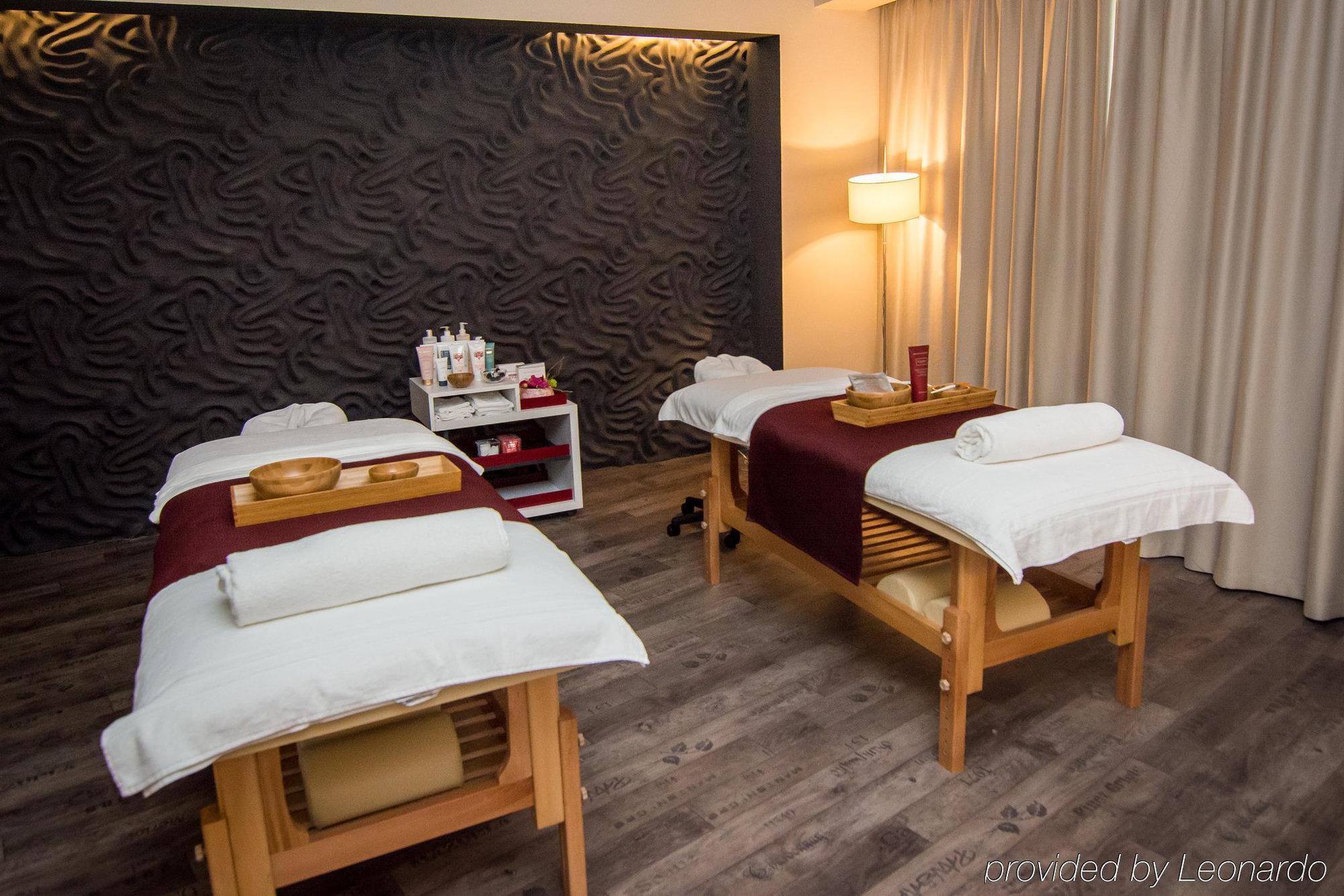Hotel Ramada By Wyndham Oradea